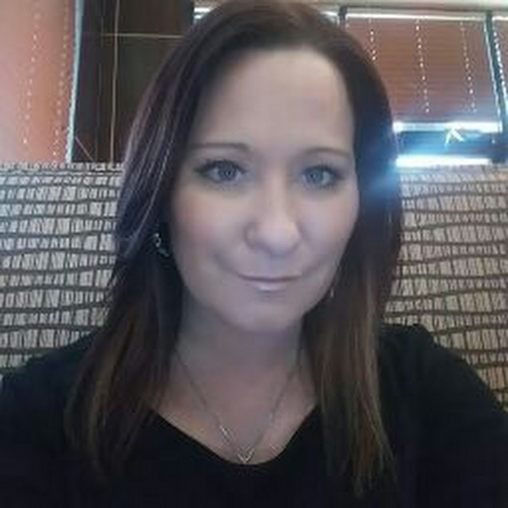 Meet your Posher, Alicia